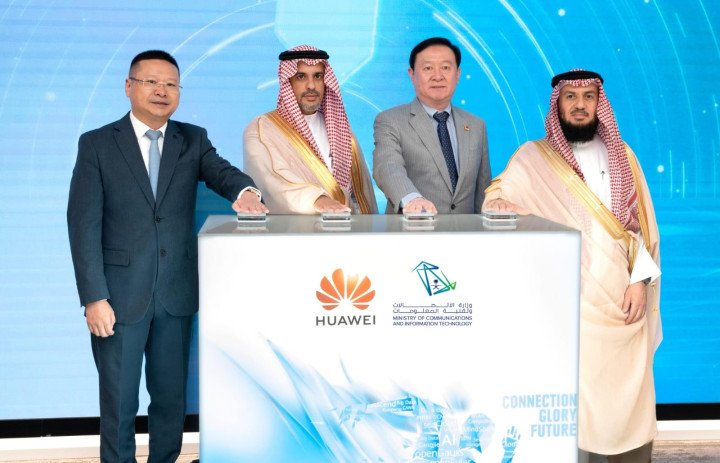 Huawei and Saudi Arabia’s Ministry of Communications and Information Technology Inaugurate Future Skills Center to Support 2030 Digital Transformation Agenda
